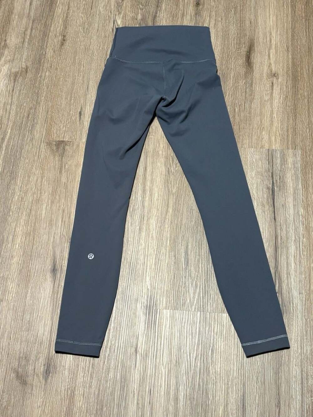Lululemon Wunder Hi-Rise Tights. Size 0. Gray